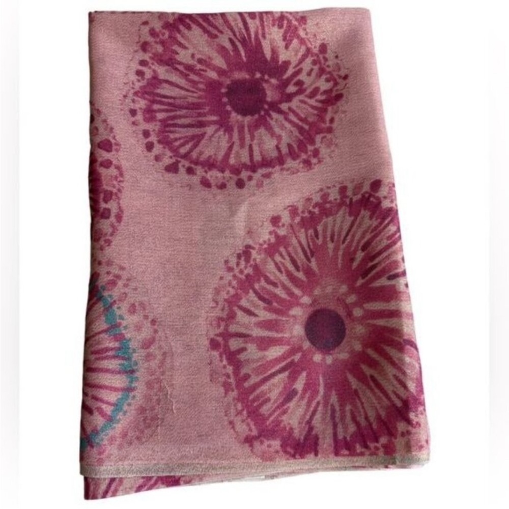 Scarf, Imported from Italy in Shades of Pink Shimmer NWOT - Picture 6 of 8